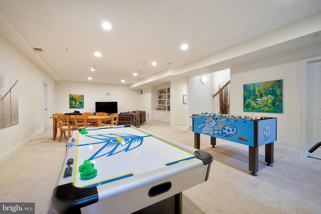 5917 WILMETT ROAD