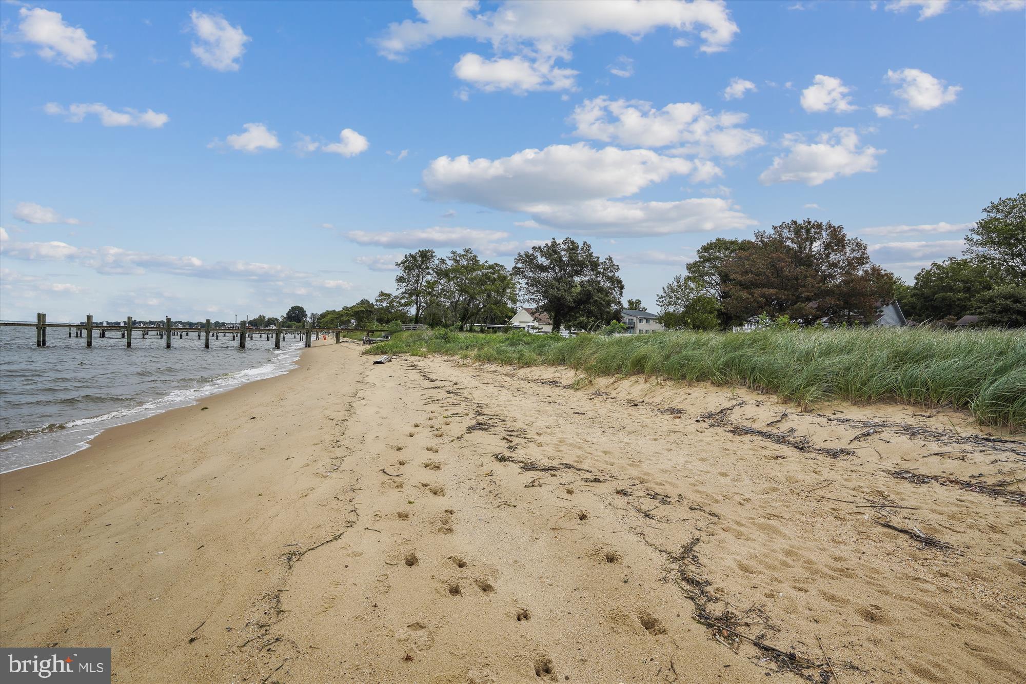 416 Beachside DRIVE