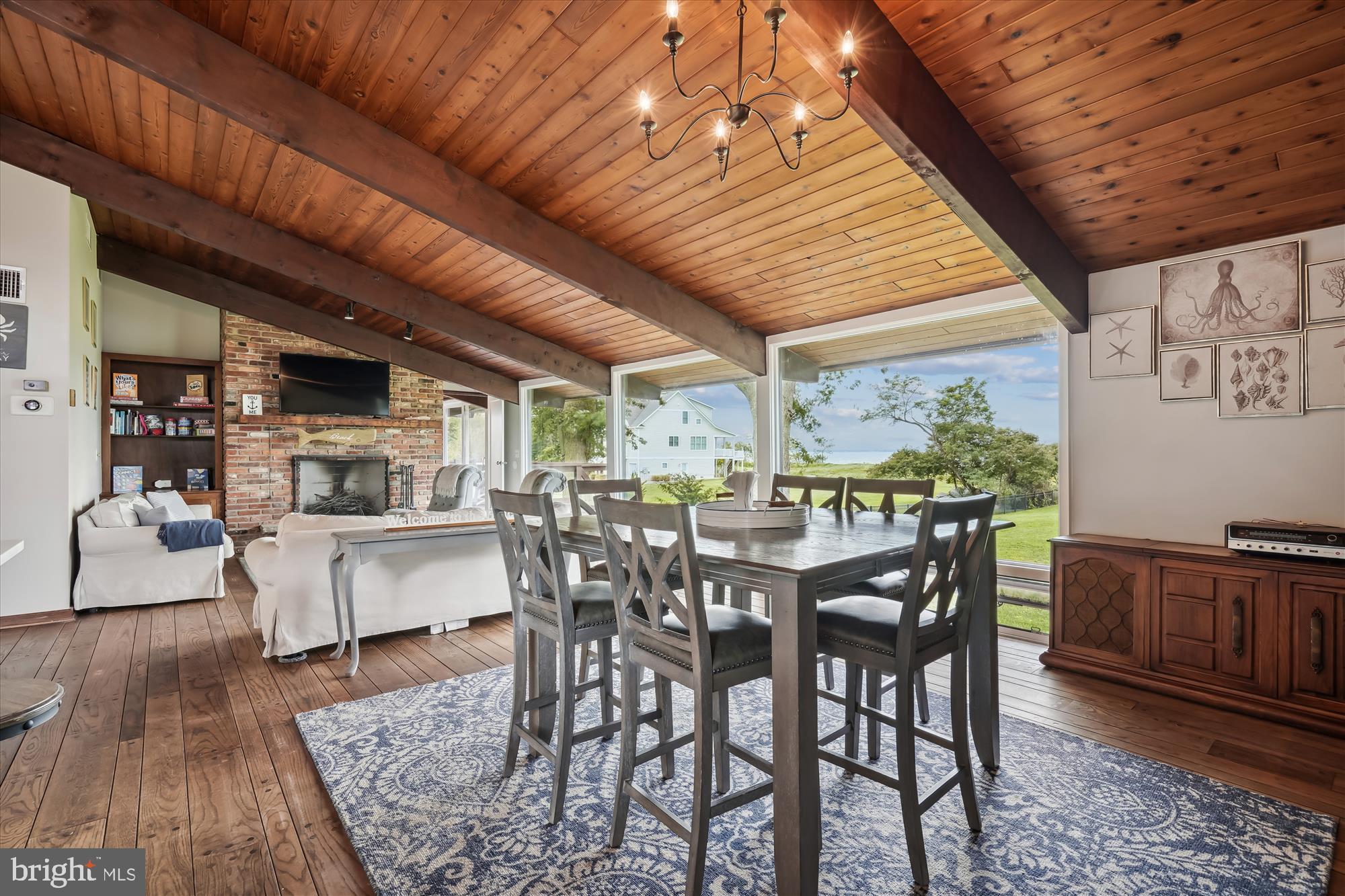 416 Beachside DRIVE