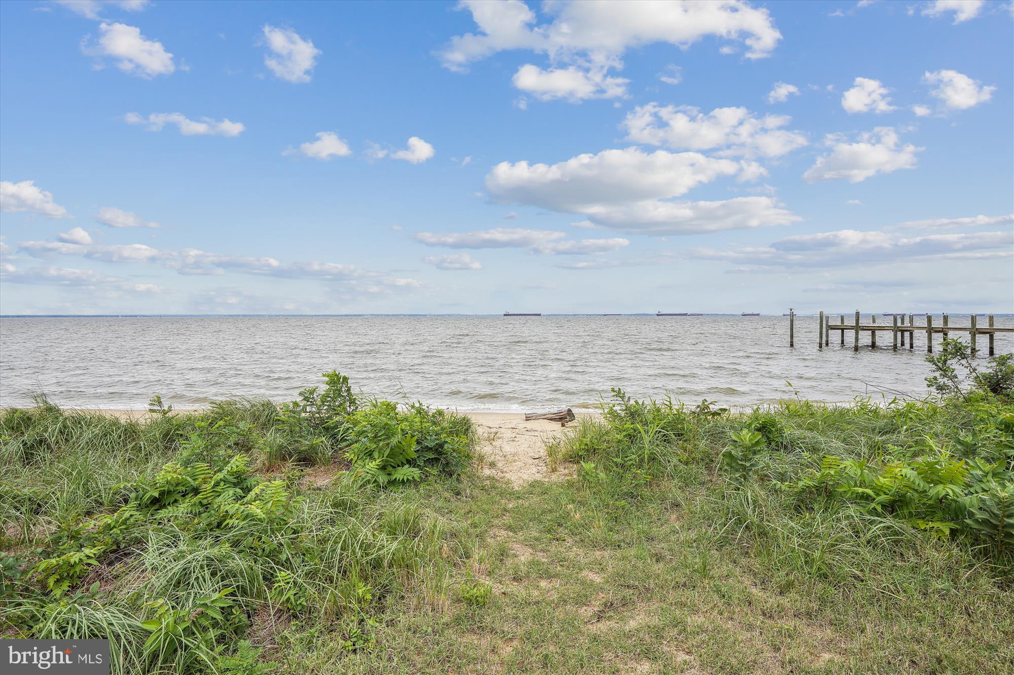416 Beachside DRIVE
