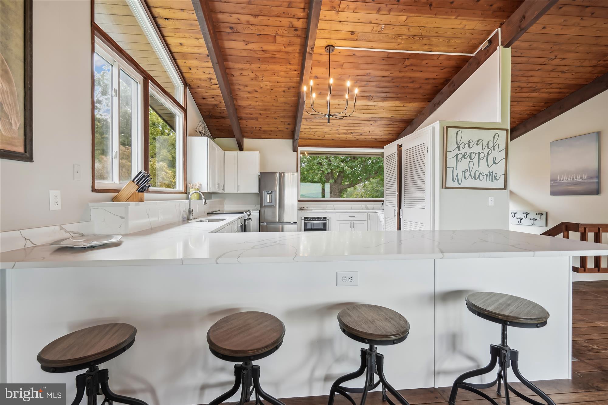 416 Beachside DRIVE