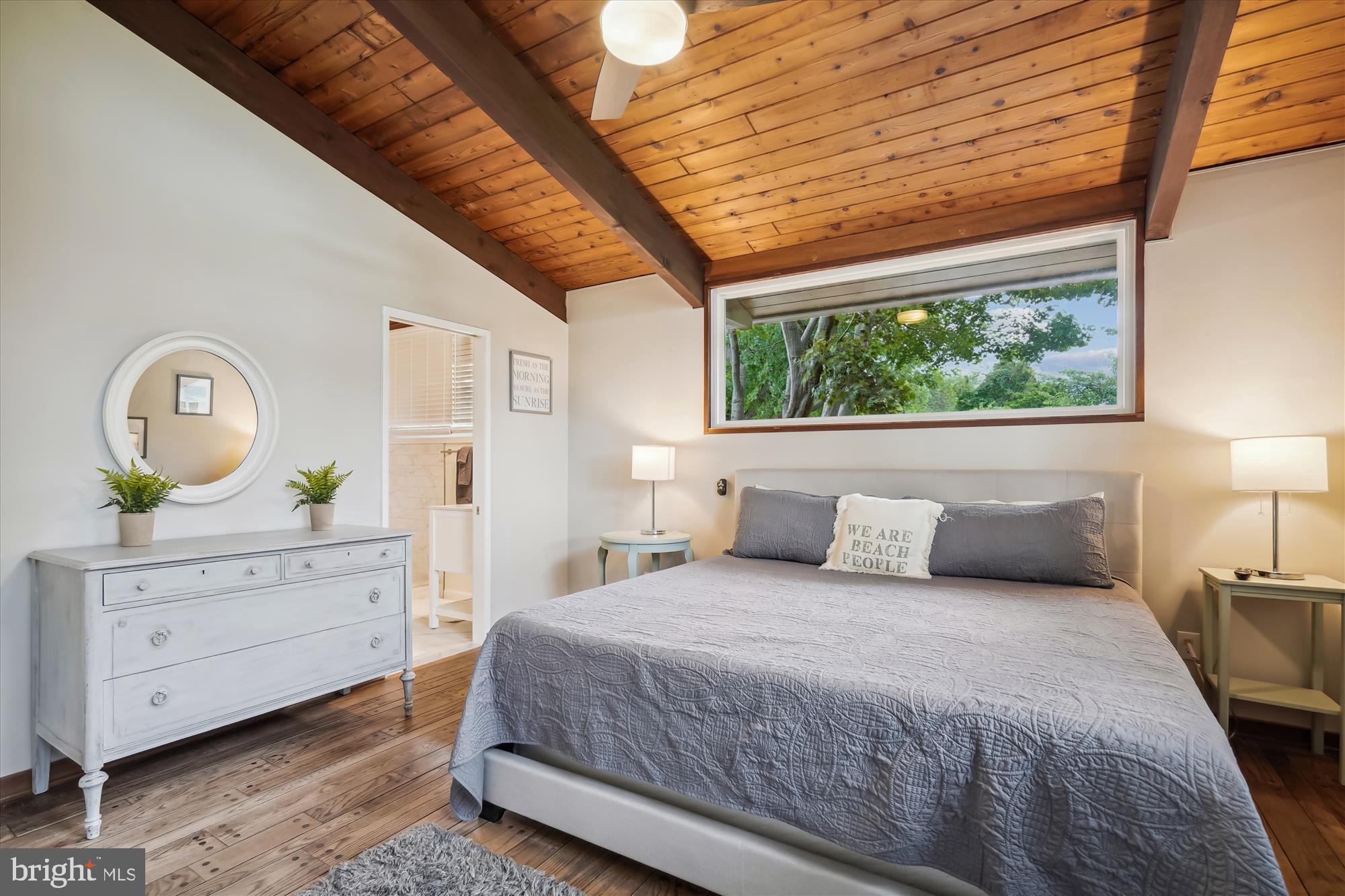 416 Beachside DRIVE