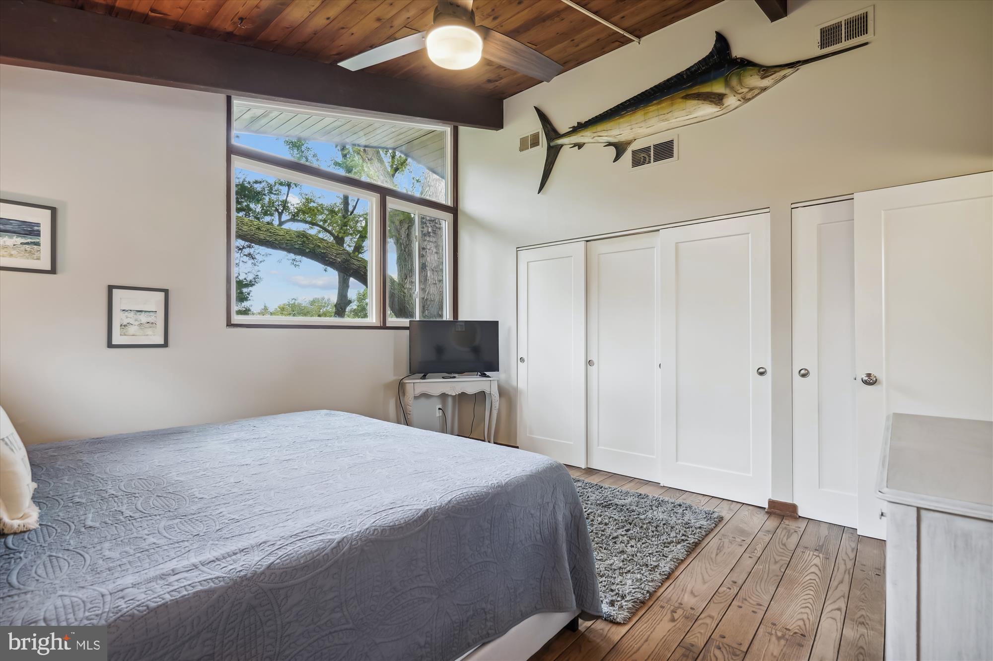 416 Beachside DRIVE