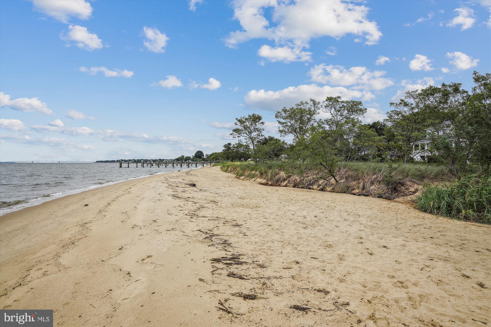 416 Beachside DRIVE