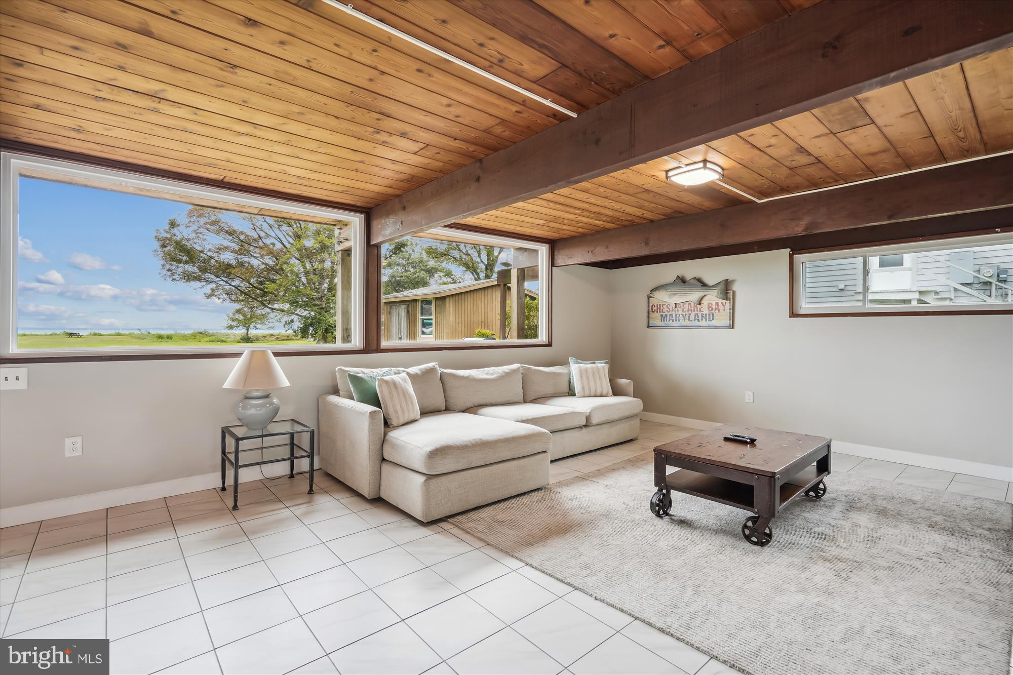416 Beachside DRIVE