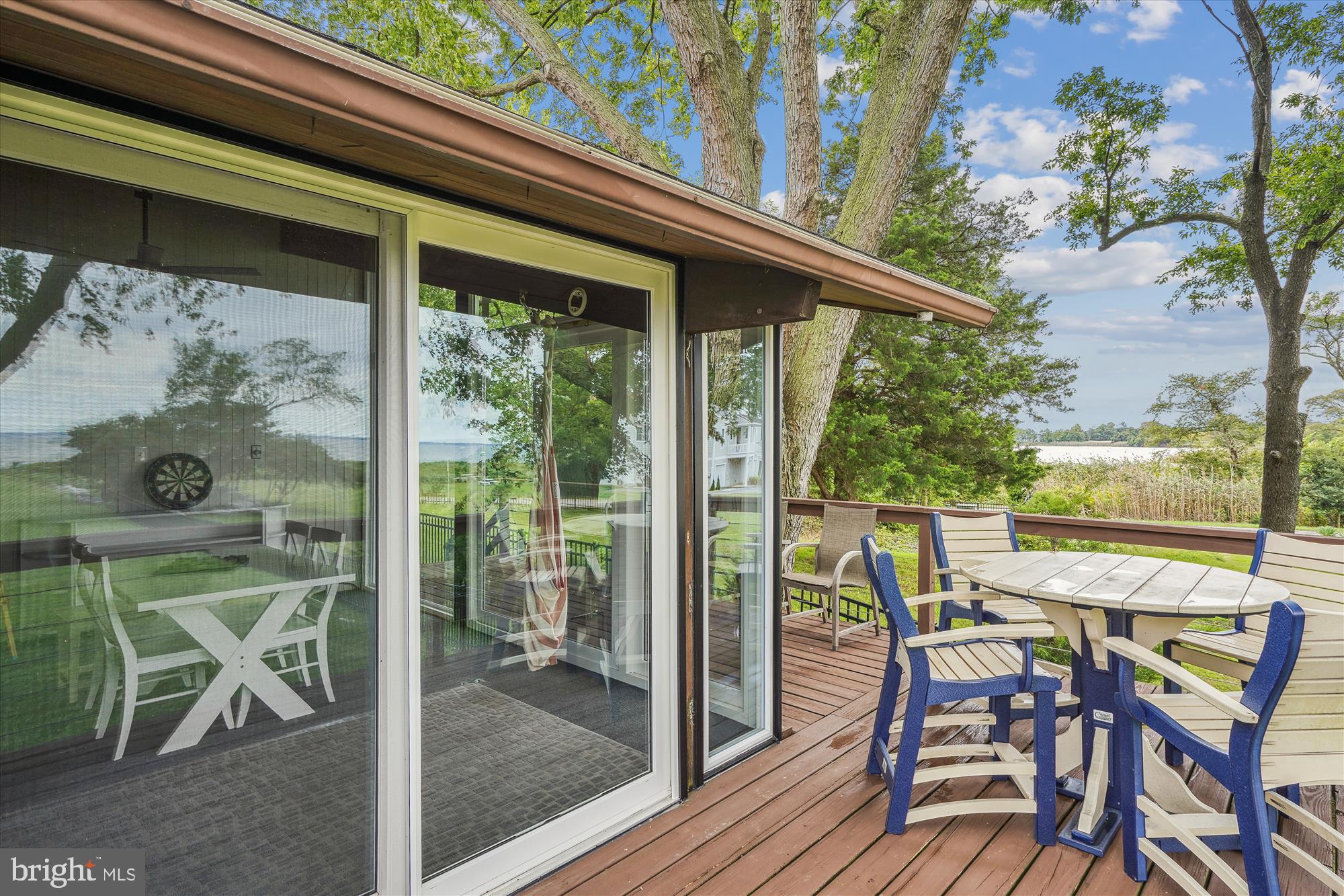 416 Beachside DRIVE
