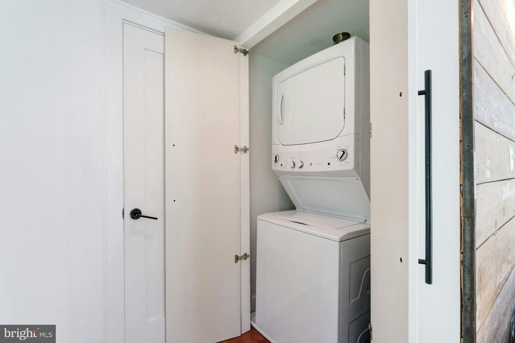 10420 FREELAND RDG