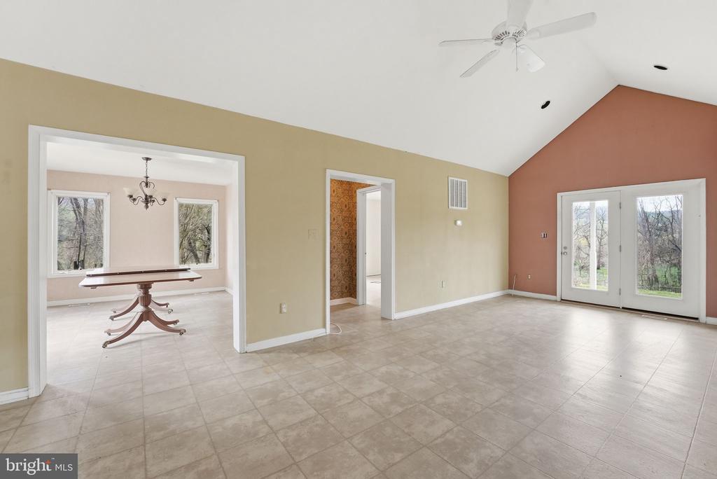 1901 MISTY MEADOWS LANE