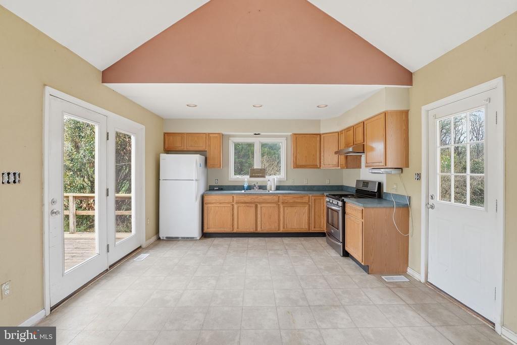 1901 MISTY MEADOWS LANE
