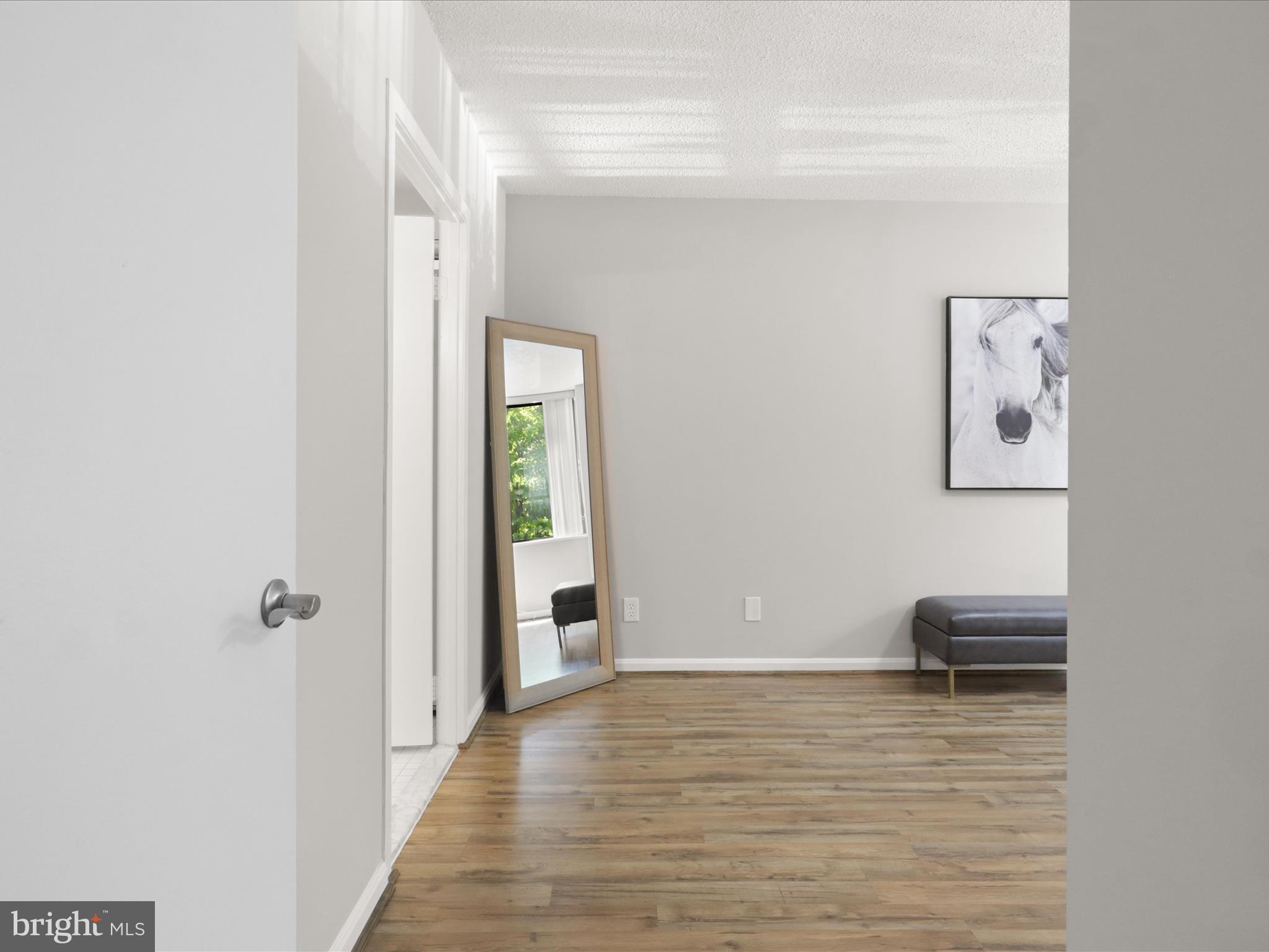 3713 S GEORGE MASON DRIVE T2W