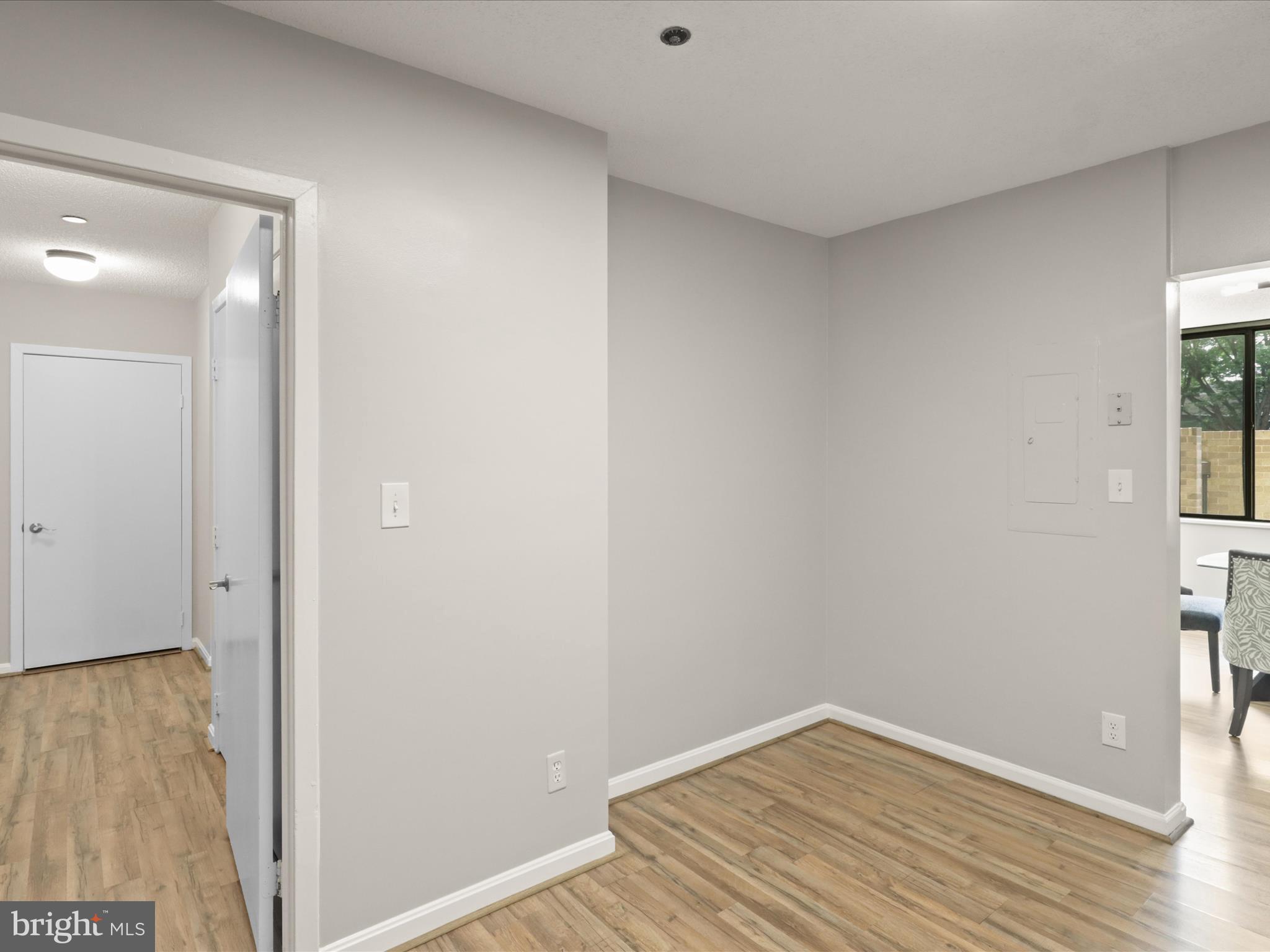 3713 S GEORGE MASON DRIVE T2W