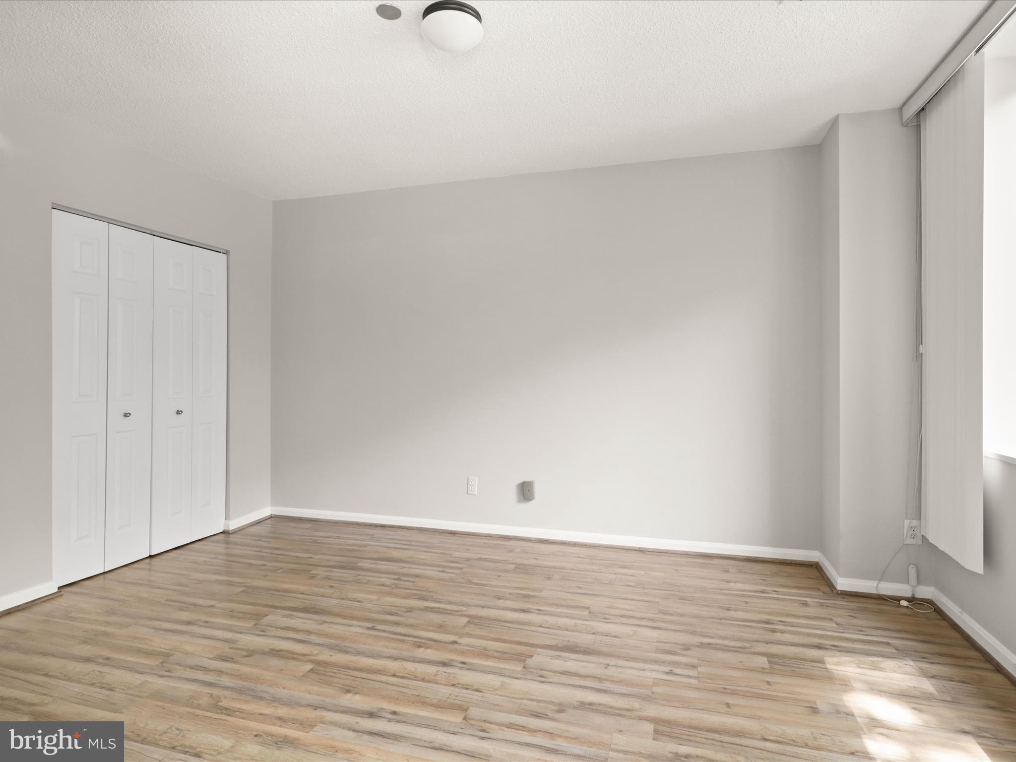 3713 S GEORGE MASON DRIVE T2W