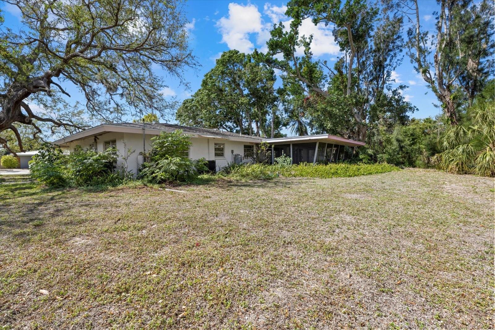 3466 TANGLEWOOD DR