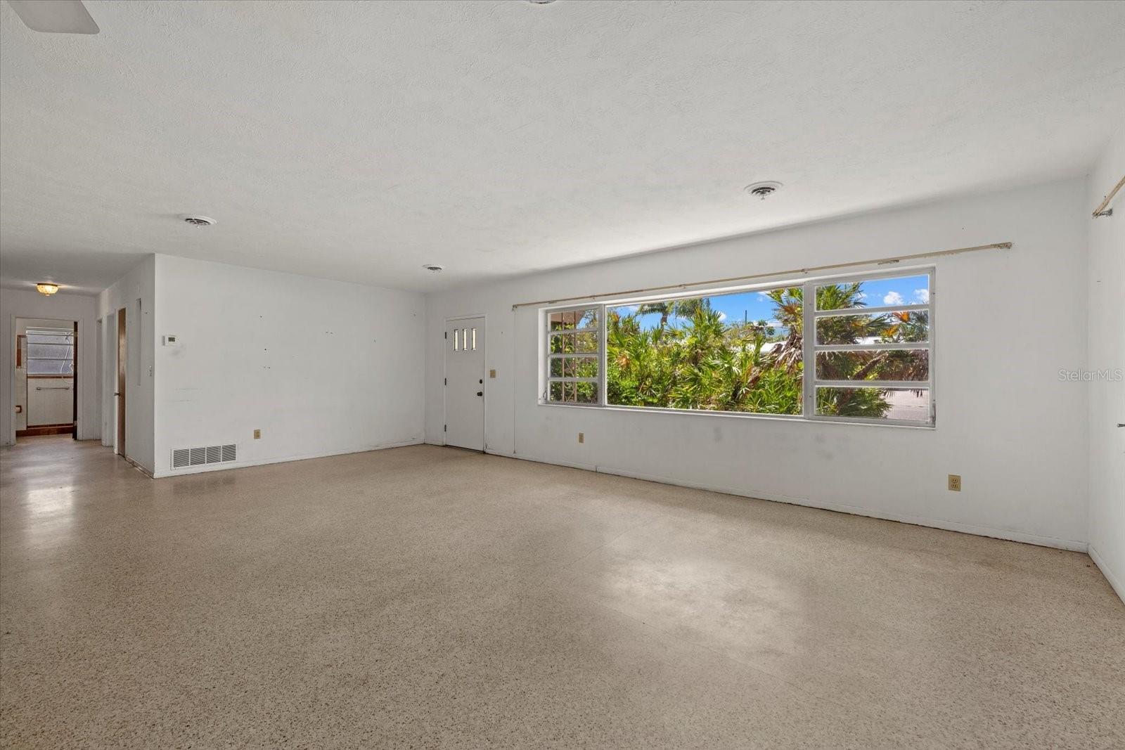 3466 TANGLEWOOD DR