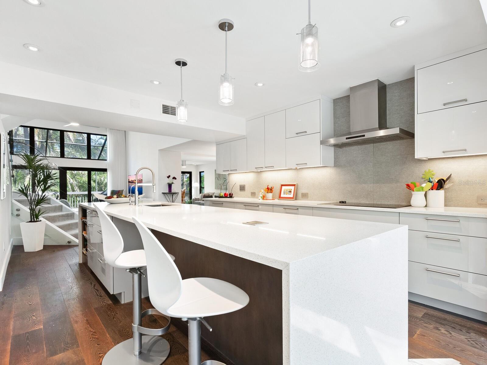 1493 LANDINGS LAKE DR #32