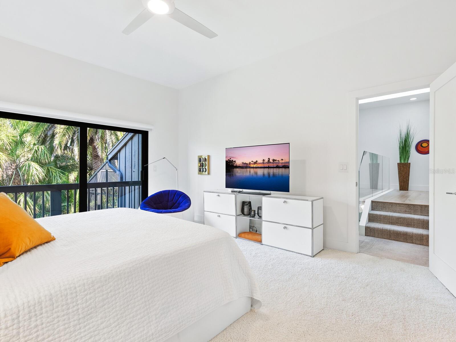 1493 LANDINGS LAKE DR #32