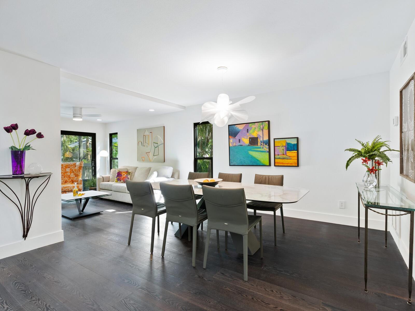 1493 LANDINGS LAKE DR #32