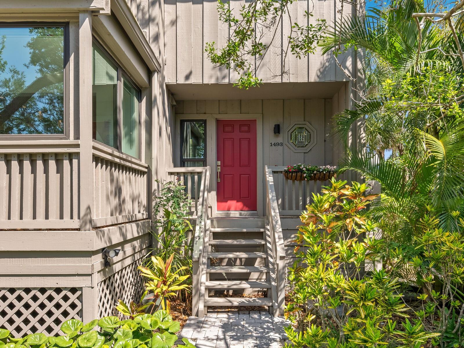 1493 LANDINGS LAKE DR #32