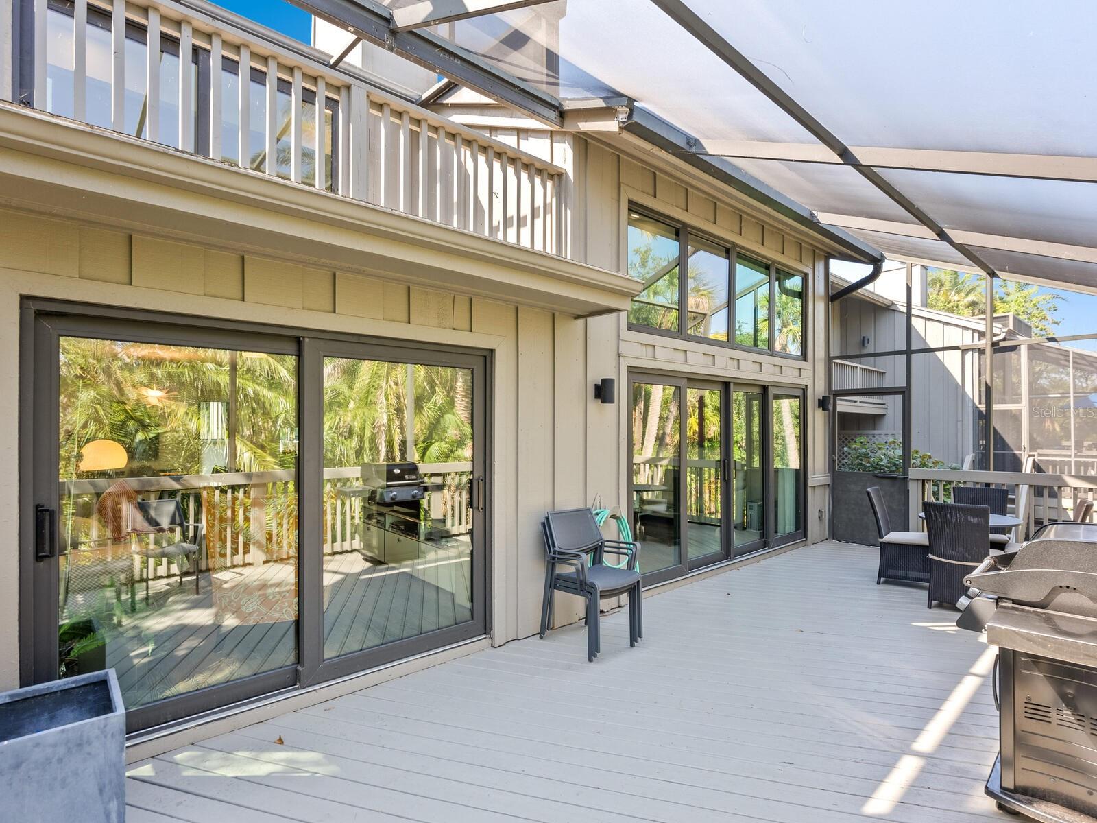 1493 LANDINGS LAKE DR #32