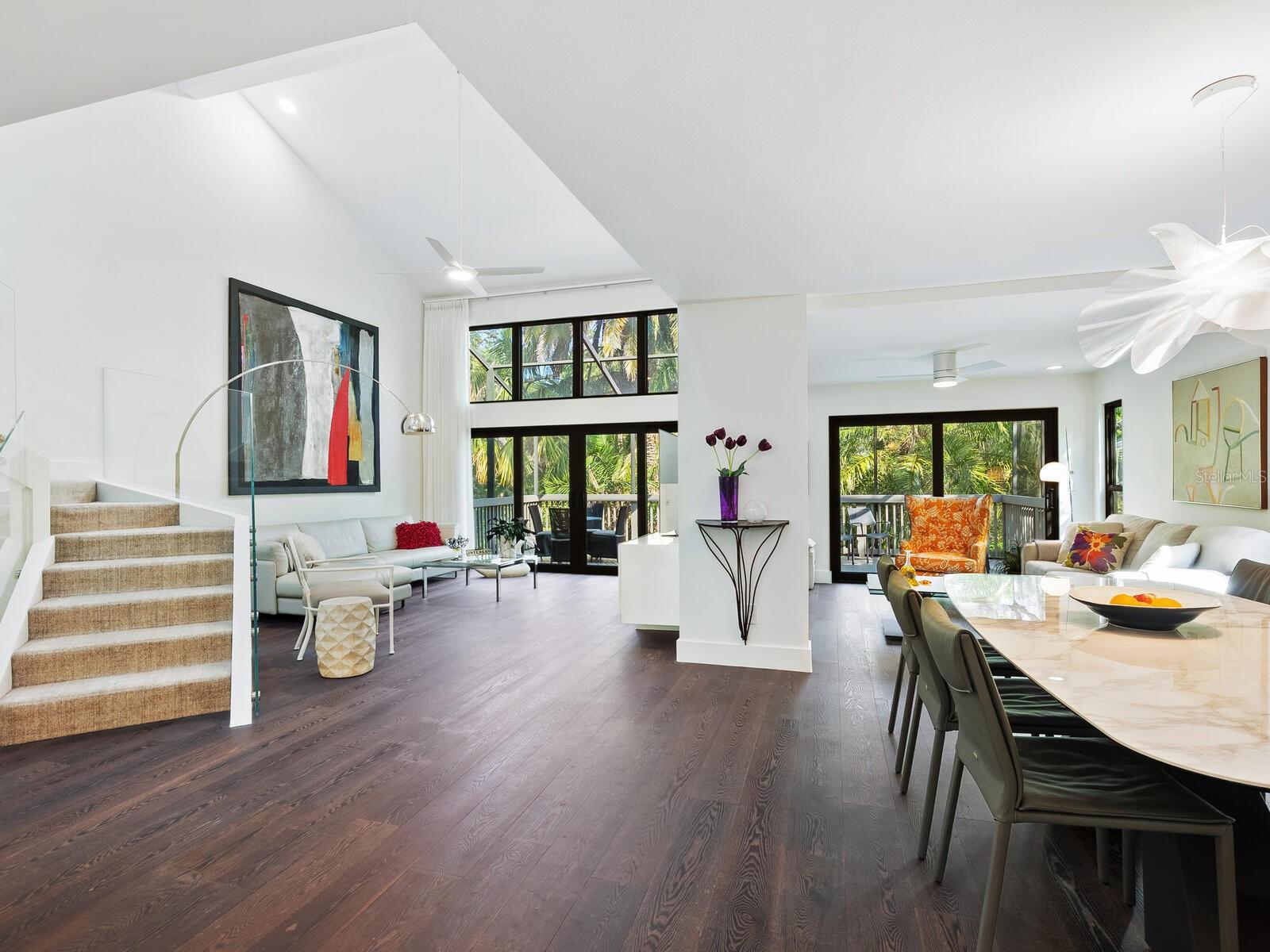 1493 LANDINGS LAKE DR #32