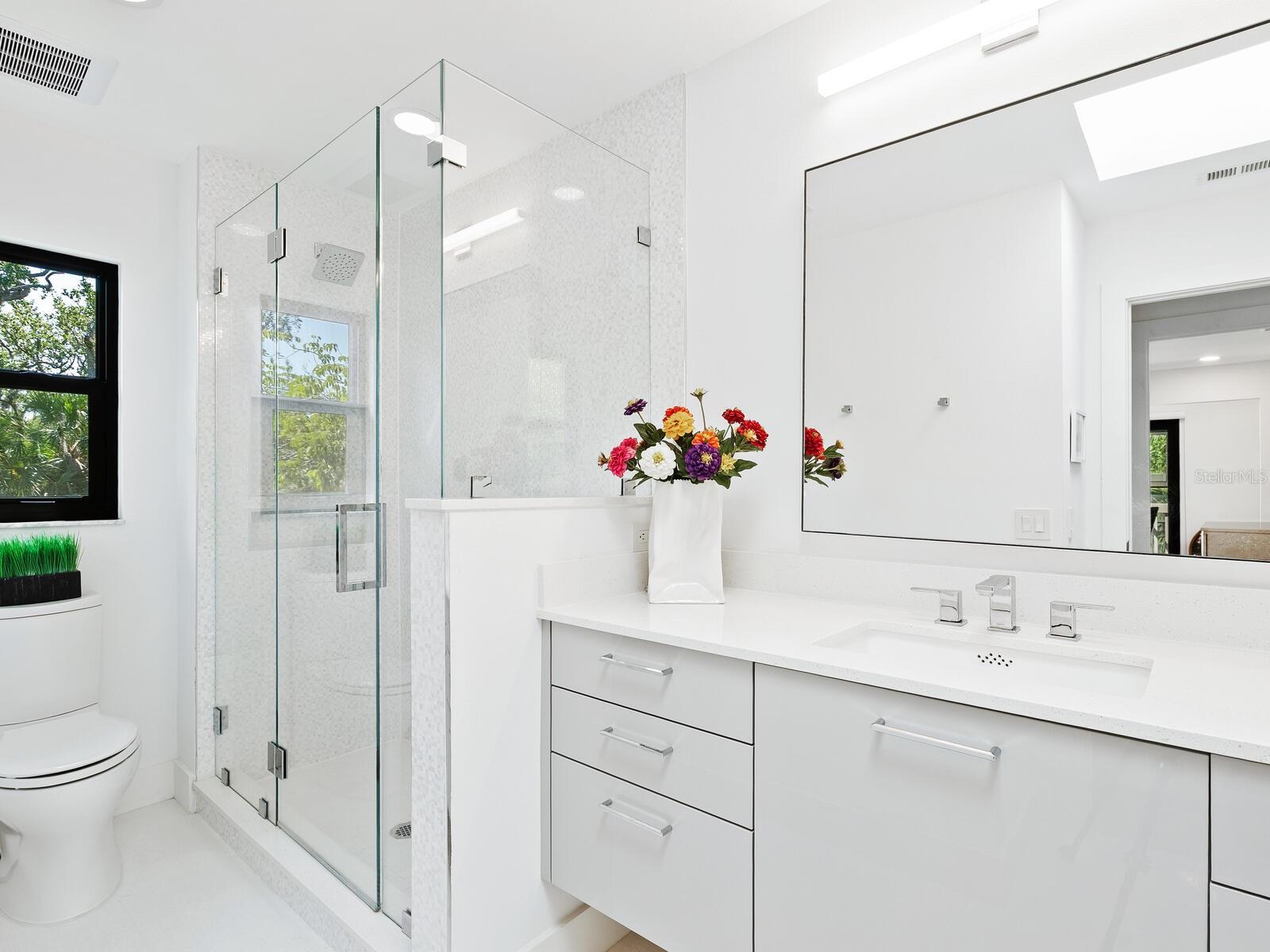 1493 LANDINGS LAKE DR #32