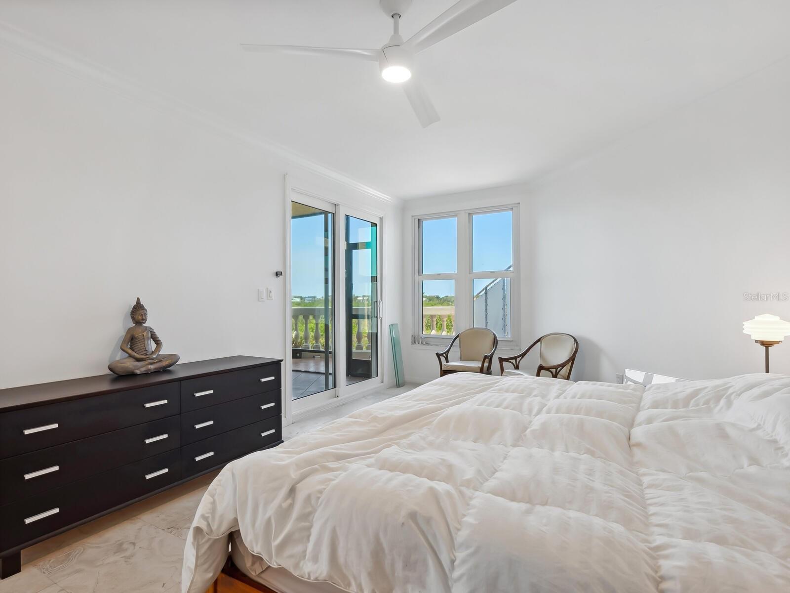 5430 EAGLES POINT CIR #101