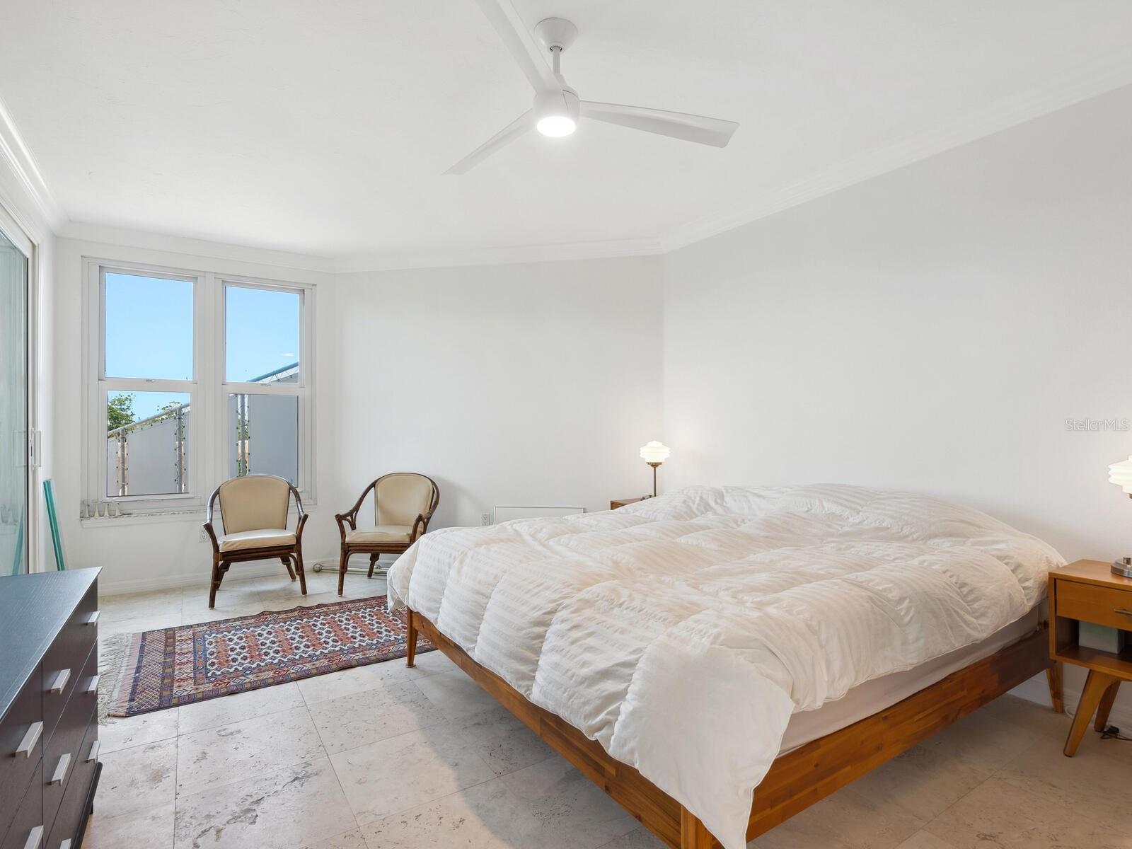 5430 EAGLES POINT CIR #101