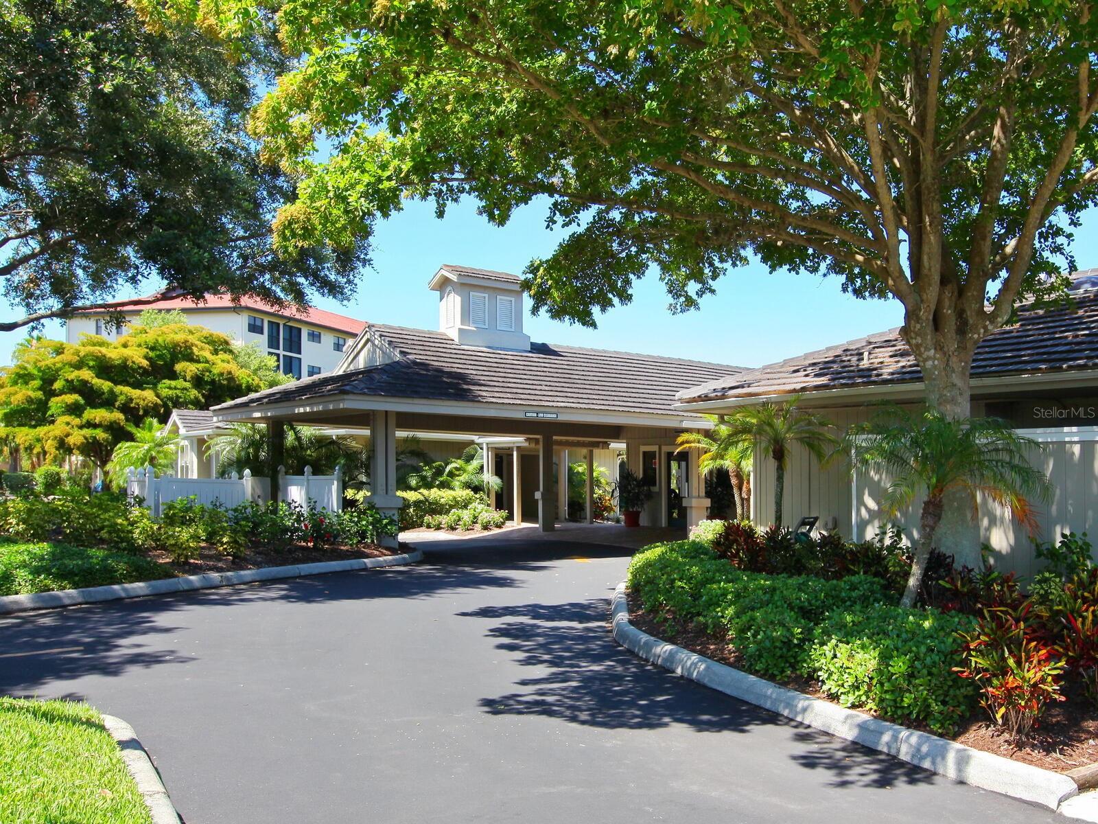 5430 EAGLES POINT CIR #101