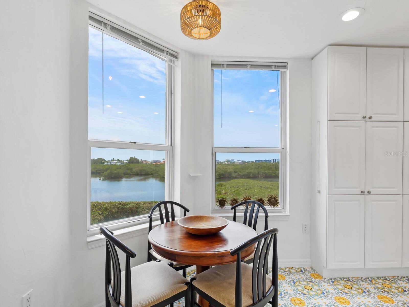 5430 EAGLES POINT CIR #101