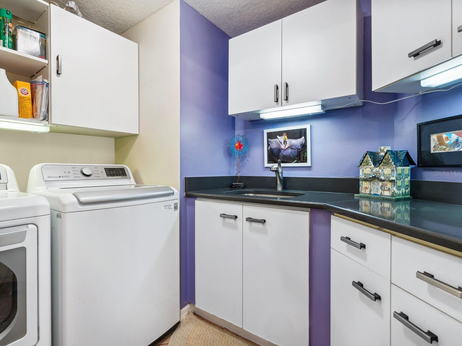 5420 EAGLES POINT CIR #106