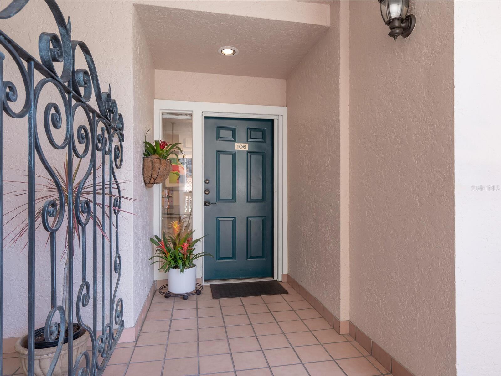 5420 EAGLES POINT CIR #106