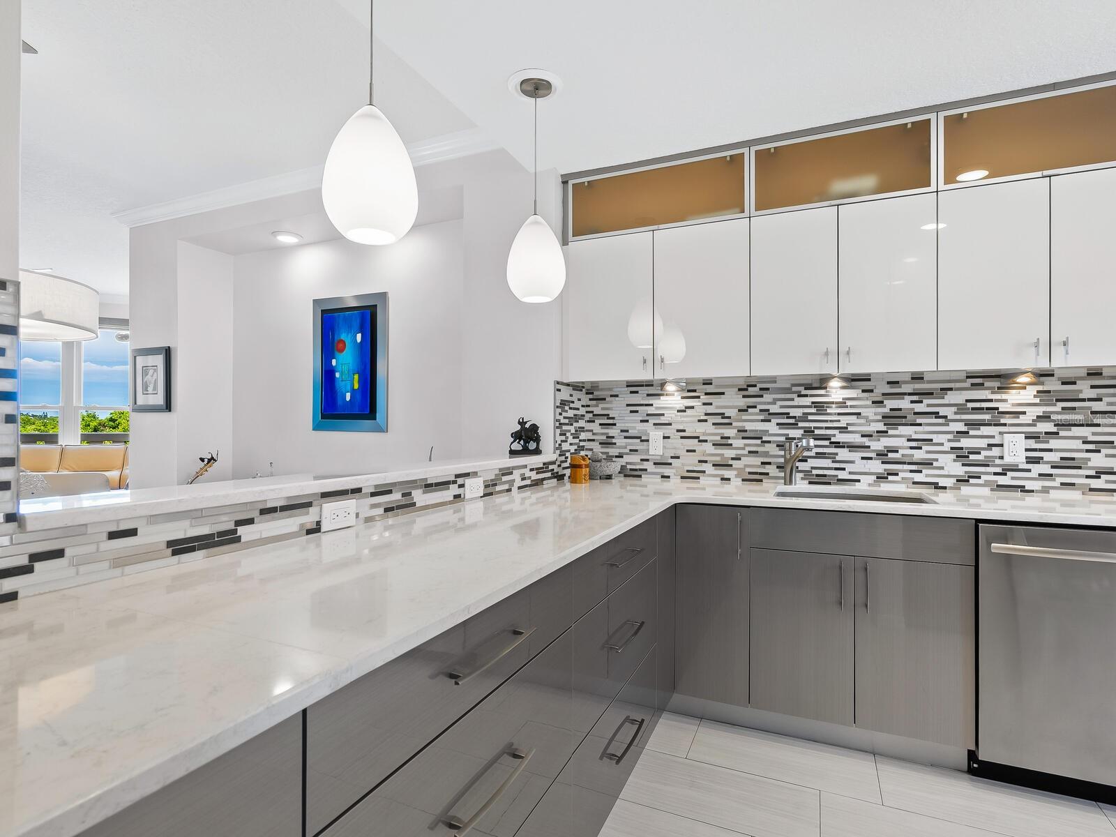 5420 EAGLES POINT CIR #105