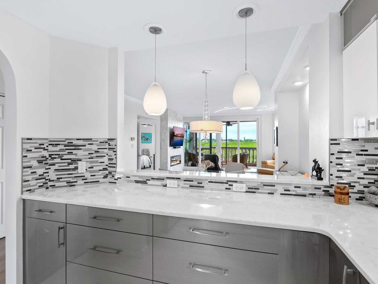 5420 EAGLES POINT CIR #105