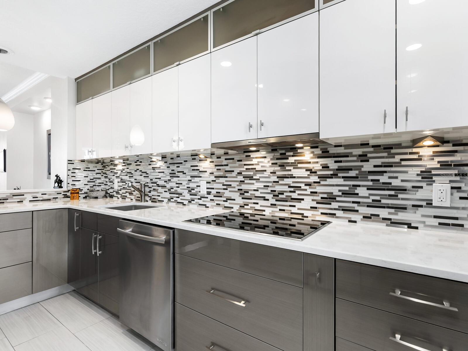 5420 EAGLES POINT CIR #105