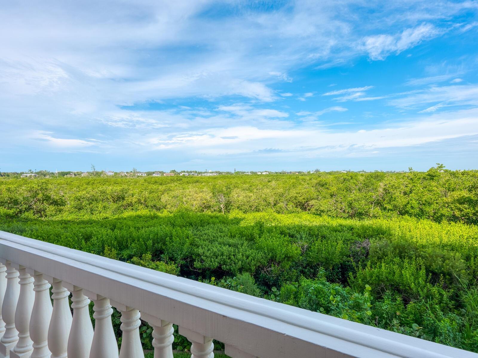 5420 EAGLES POINT CIR #105