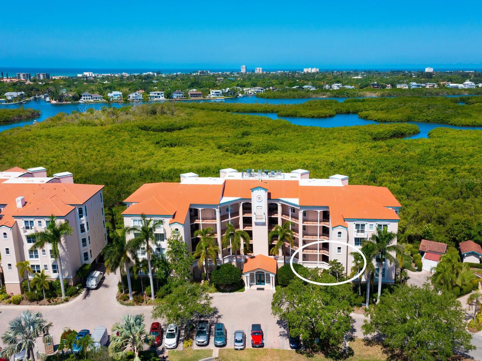 5420 EAGLES POINT CIR #105