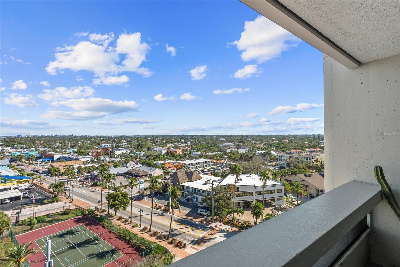 5400 OCEAN BLVD #9-4