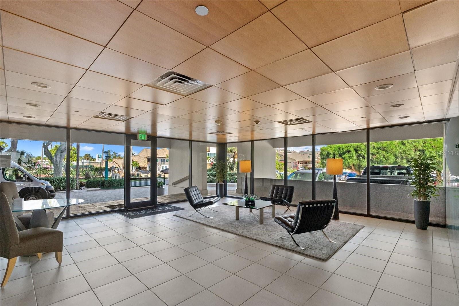 5400 OCEAN BLVD #9-4