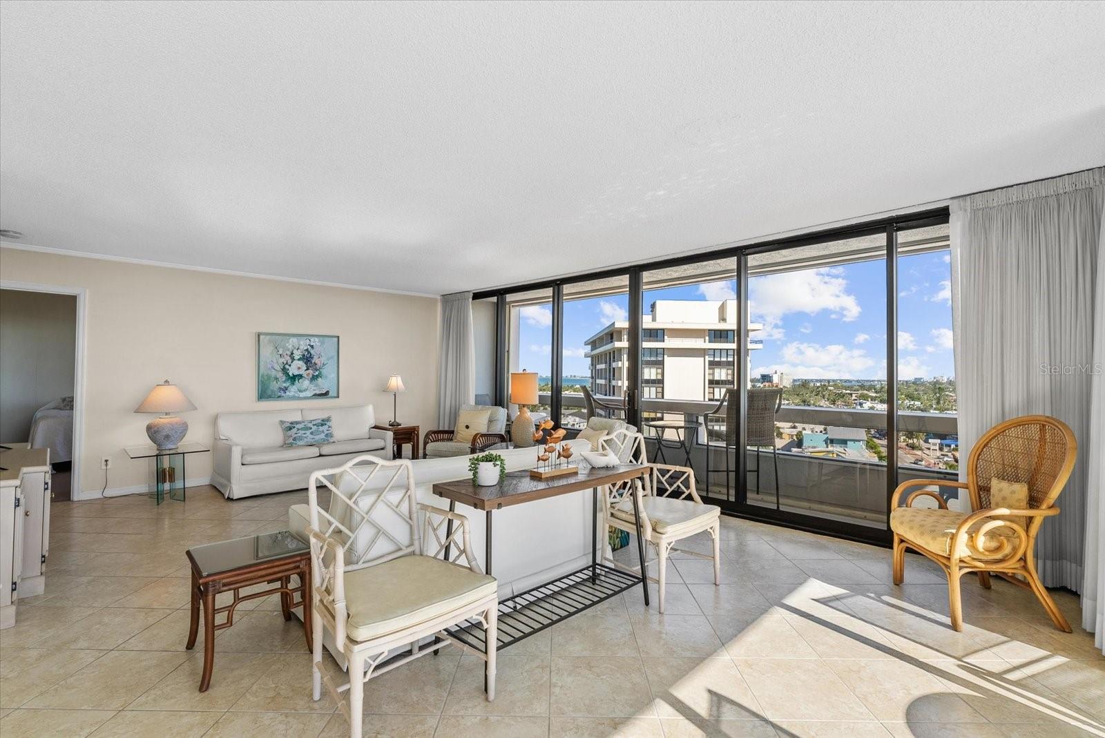 5400 OCEAN BLVD #9-4