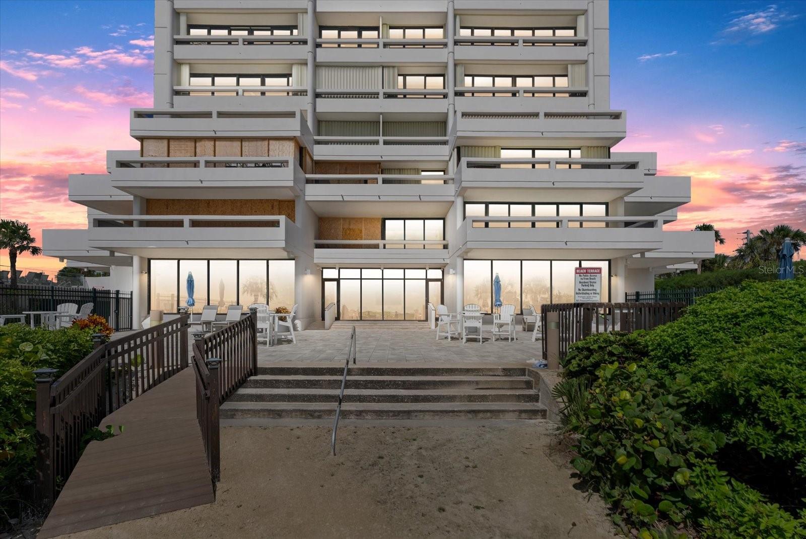 5400 OCEAN BLVD #8-05