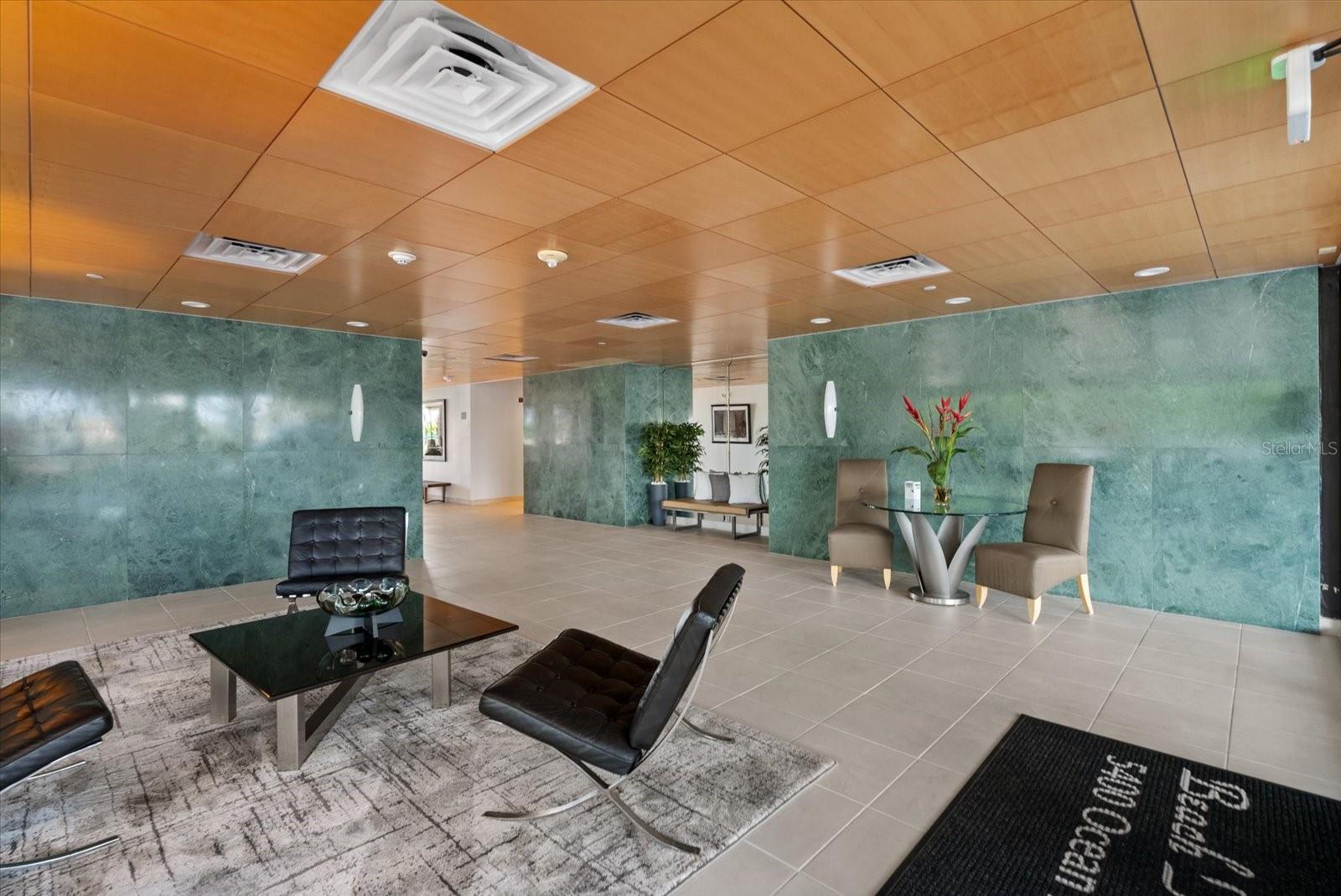 5400 OCEAN BLVD #8-05