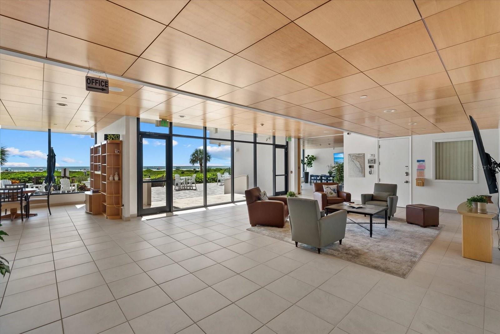 5400 OCEAN BLVD #8-05