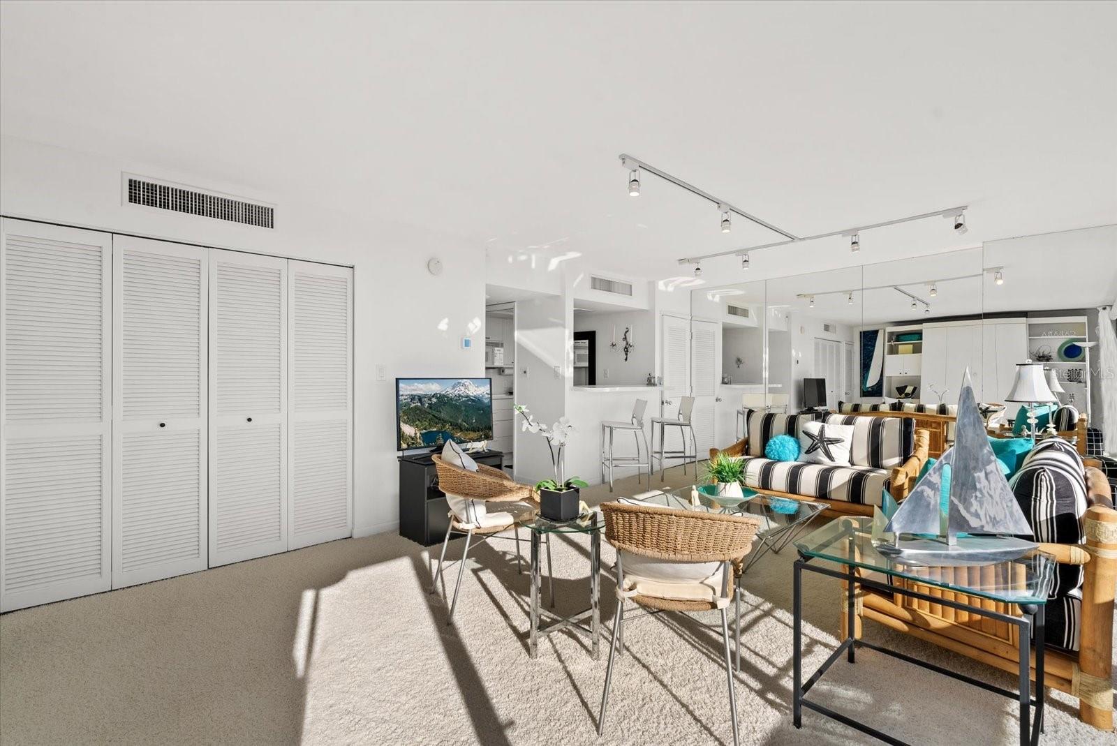 5400 OCEAN BLVD #8-05