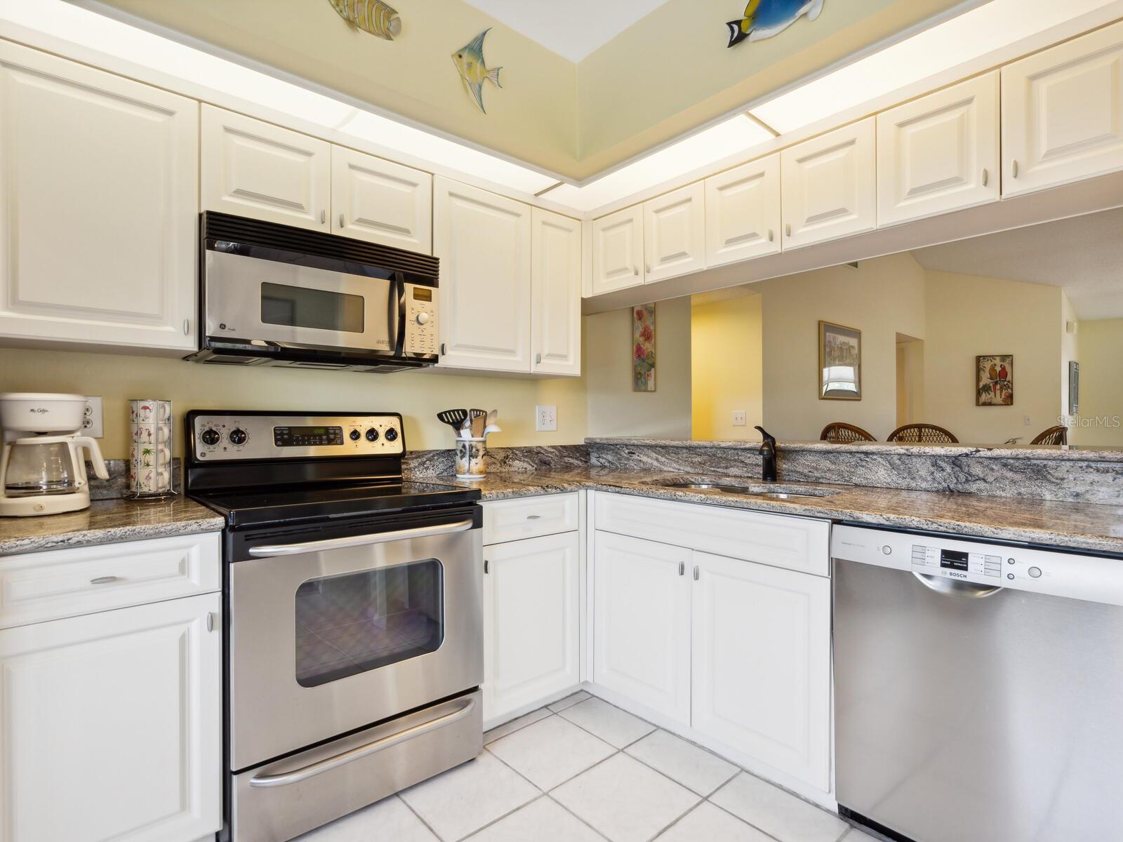 5228 LANDINGS BLVD #202