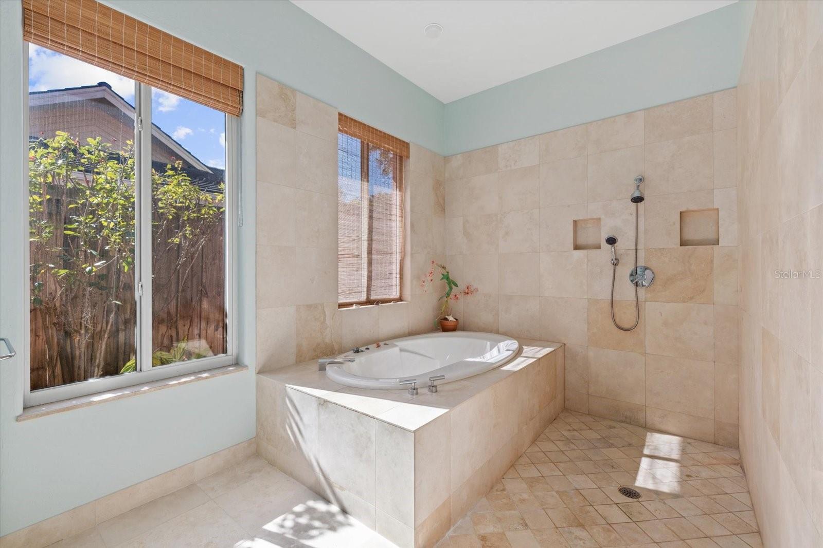 4939 PEREGRINE POINT WAY