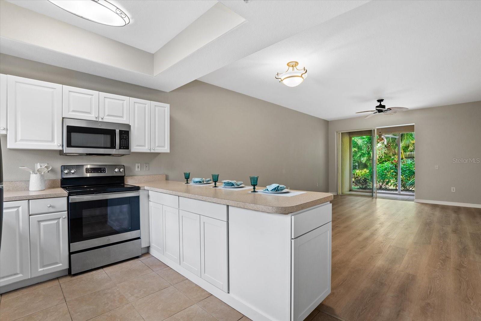 4275 CASTLEBRIDGE LN #1312