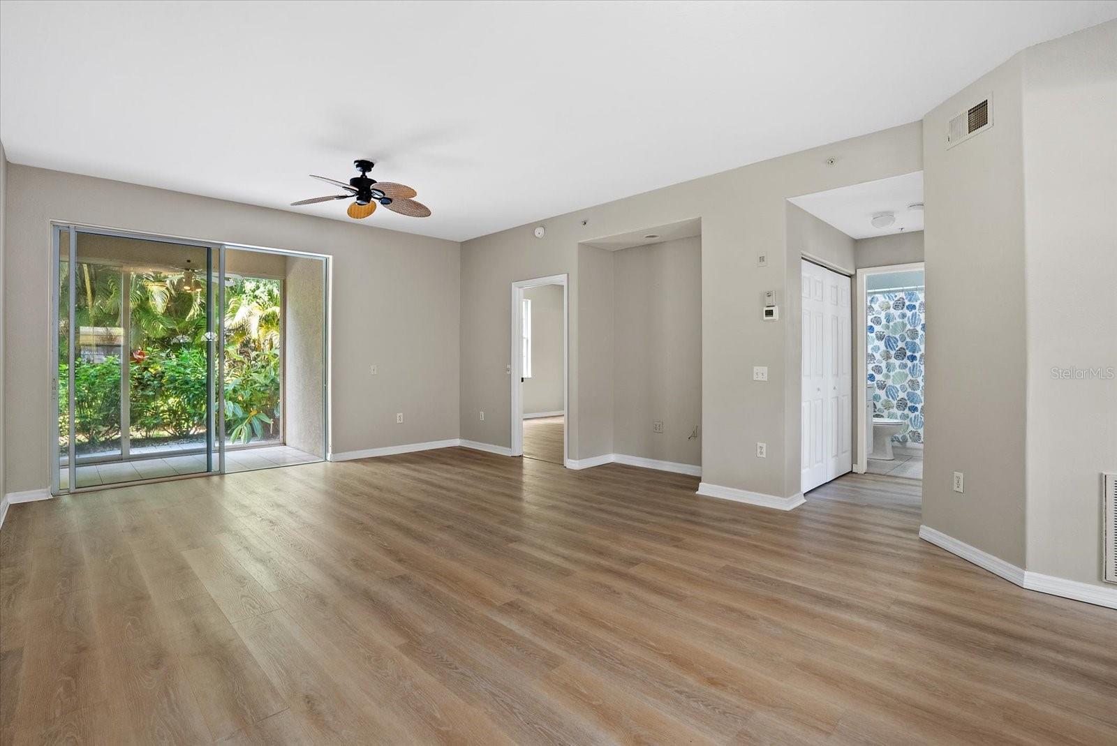 4275 CASTLEBRIDGE LN #1312