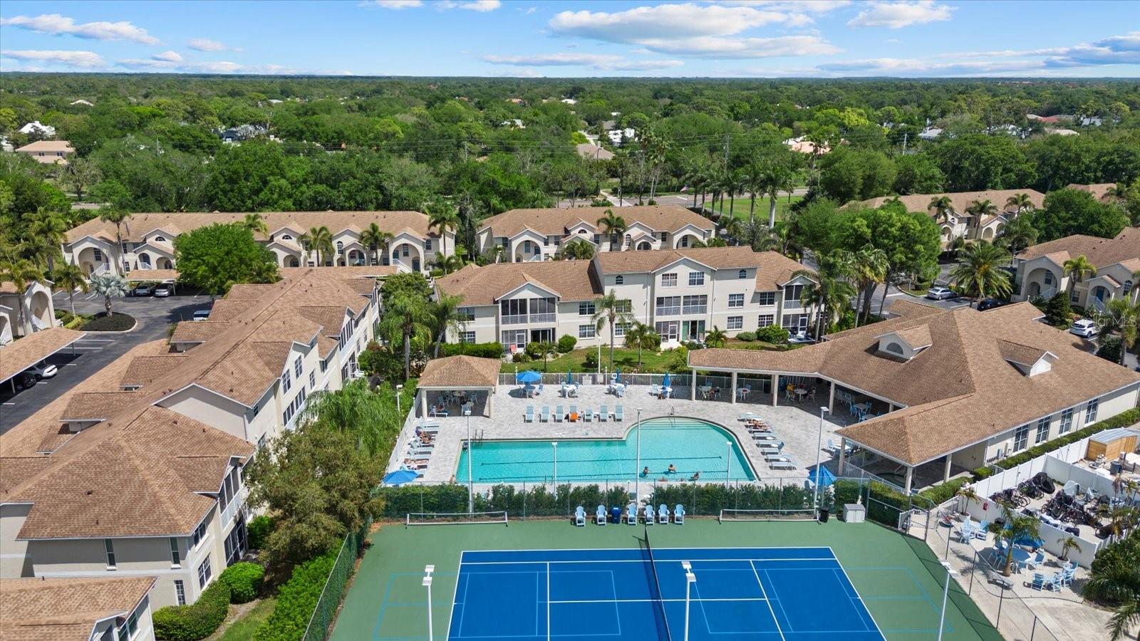 4275 CASTLEBRIDGE LN #1312