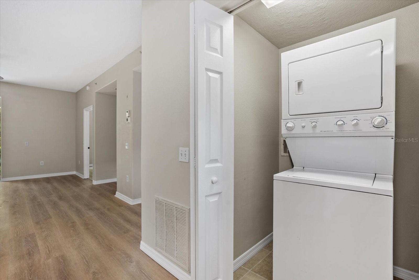 4275 CASTLEBRIDGE LN #1312