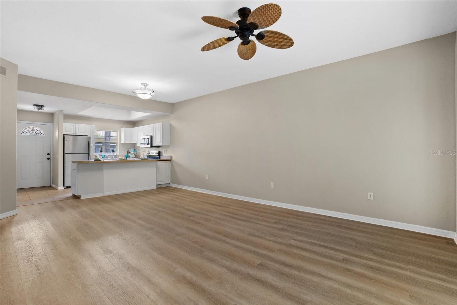 4275 CASTLEBRIDGE LN #1312